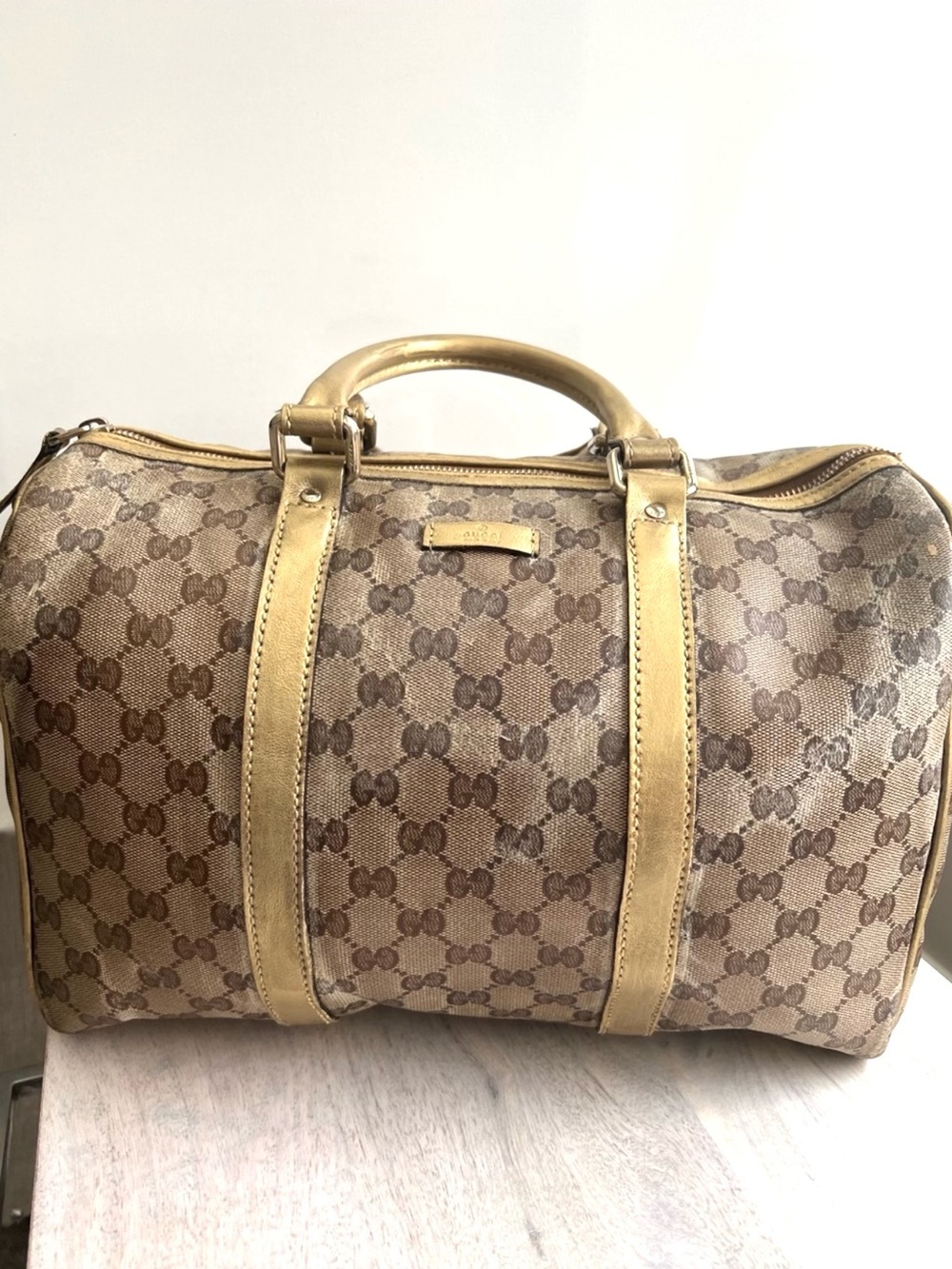 Authentic Gucci Gold Metallic Boston
Shoulder Bag